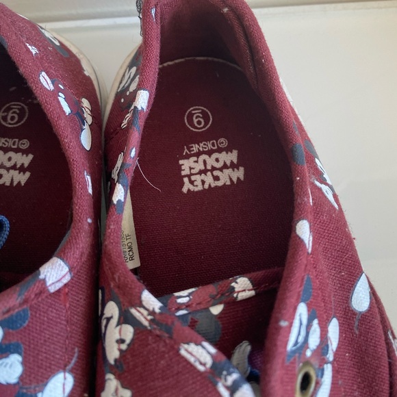 Disney Mickey Mouse Sneakers - Picture 4 of 7